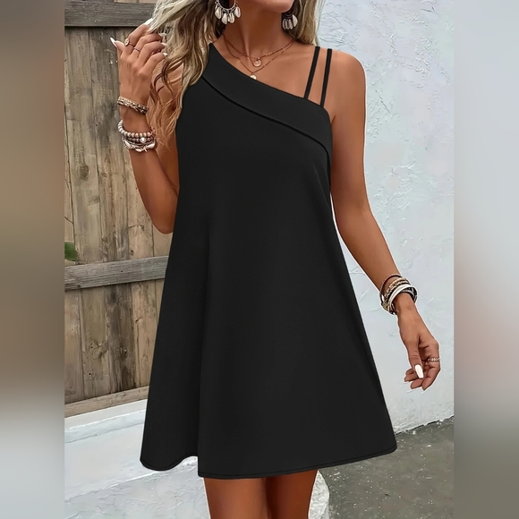 Asymmetrical Neck Sleeveless Mini Dress - Picture 4 of 7